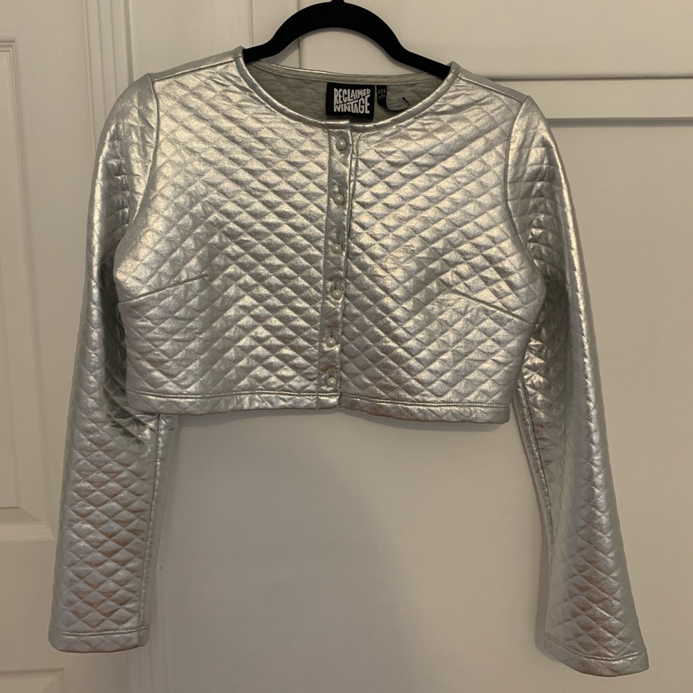 Cropped Silver Top